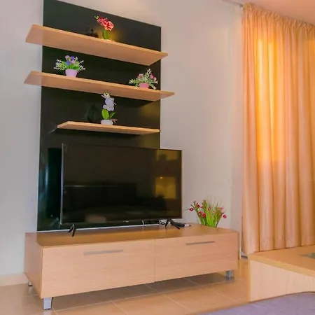 Life Resort- фемили Apartment *